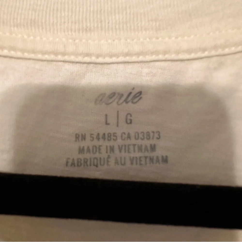 Aerie Embroidered Oversized Long Sleeve Tee Shirt Top size Large White Red NWT - Picture 3 of 6